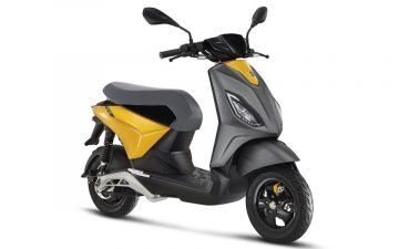 Piaggio 1 Active Electric Scooter 